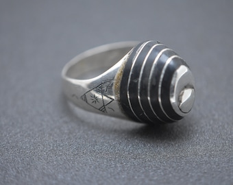 Bague touareg vintage en argent des années 1960