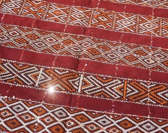 Tapis Marocain Berbère Zemmour – Vintage Rouge – Fait Main – 280x70 Cm