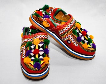 berber babouche woman ,berber slippers, moroccan slippers, moroccan shoes, leather slippers