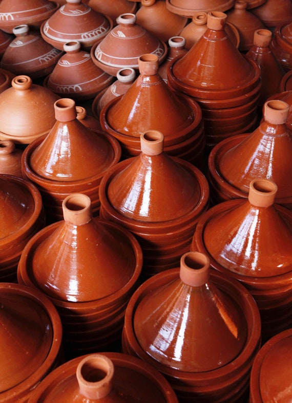 Moroccan Tajine Pot: Earthenware Tagine Casserole with Lid