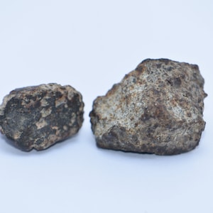 météorite de type chondrite, classée L6 , Paire Meterite L6