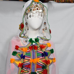 ensemble-robe-caftan-berb-re-en-tissu-chelha-v-tements-berb-res