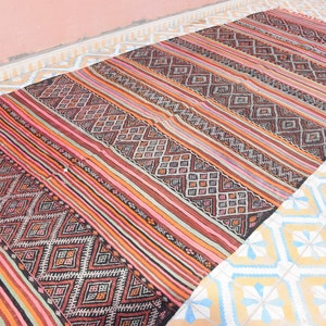 Old Berber Rug High Atlas Carpet , Moroccan Handwoven Carpet