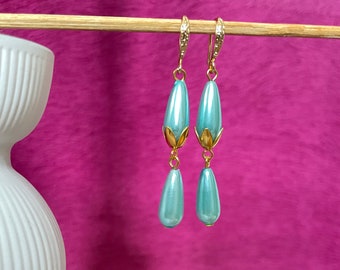 Catarina Claes earrings my next life as a villain with blue drops