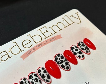 Dalmata nails, red nails, cow nails