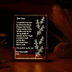 Luz noturna personalizada Plexi Letter - Mom Letter Plexi Night Light - Lâmpada LED personalizada - Presente sincero para a mãe - Presente personalizado para a mãe