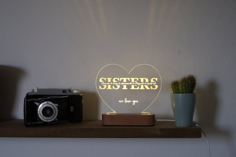 Personalized sister night lamp, gift for best female friend, sister custom night lamp, personalized BFF gift, customized friends name light heart