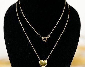 Collar con colgante de corazón abombado de oro macizo de 18 quilates, delicado colgante de 10 mm, joyería minimalista.