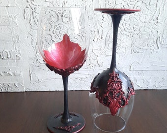 Wine Glasses for Wedding | Wine Goblets | Glasses for the groom | Gift for couples | Wine glasses of black and red