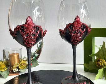 Black and red wine glasses, wine goblets, hand decorated wine glasses, luxury wine glasses, Anniversary gift, Gift for couple