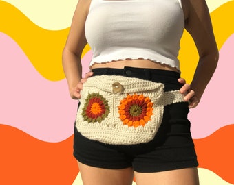 70s Flower Crochet Fanny Pack, BoHo Crochet Waist Bag, Granny Square Crochet Fanny Pack,  Handmade Crochet waist bag, Crochet Bum Bag