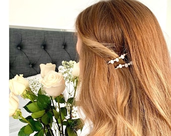 Bewolkte | witte halfedelstenen kralen en faux witte parels, haaraccessoires, haarspelden, bobby pins, bruiloft, bruidsmode, bruidsmeisjes