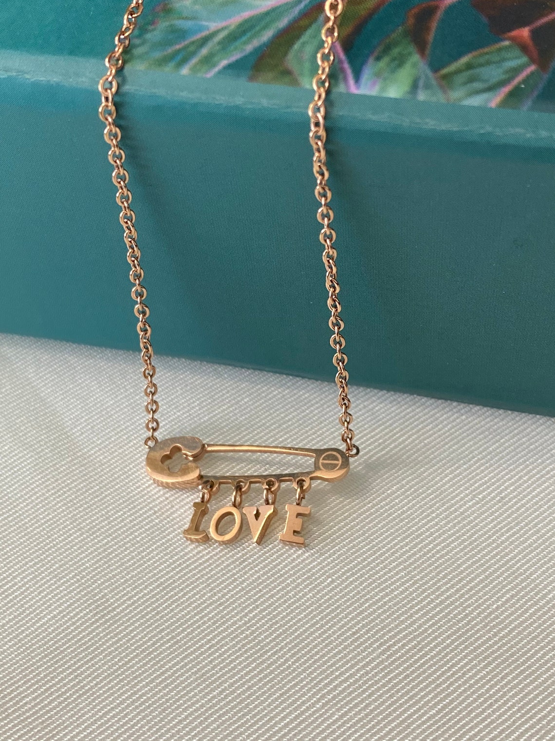 words in a letter chain
