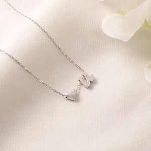 Collar con letra U, collar con letra pequeña, collar personalizado, regalo elegante para ella, regalo para mujer, regalo para el día de San Valentín