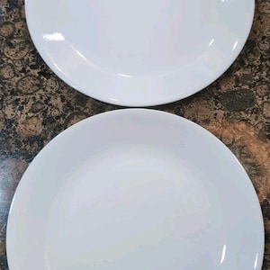 Corelle 10&quot; Dinner Plates Set of 2 Classic White USA! EUC!