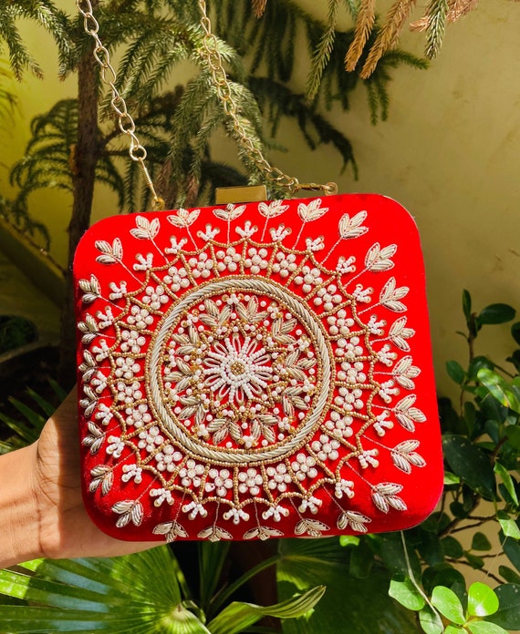 Pearl Potli Bags, Indian Wedding Accessory, Bridal Gifts, Evening Bags and  Clutches, Pearl Embellished, Clutch, G… | Vintage evening bags, Potli bags,  Beaded purses