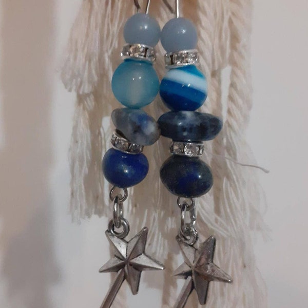 Boucles d'oreilles agate givrée, agate, lapis lazuli, sodalite, aventurine bleue, angélite, perles 8mm