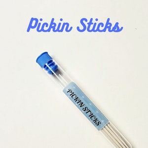Pickin Sticks Flavored Toothpicks 15 count Sample bottle.