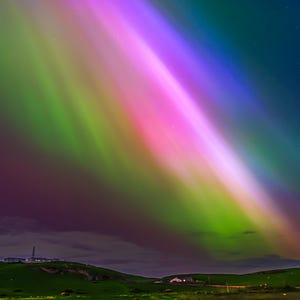 Llandudno di notte / Aurora boreale / Aurora boreale / Fotografia paesaggistica / Panorama / Great Orme / Galles del Nord / Conwy