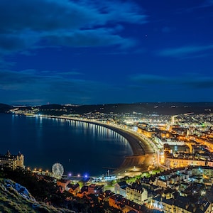 Llandudno 's nachts | Straatverlichting | landschapsfotografie | panorama | Noord-Wales | Conwy