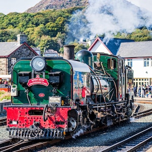 3. Stoomtreinmachine | West Highland Ffestiniog-spoorlijn| Snowdonia| Vintage locomotief | Wales|  Vaders/verjaardagskaart | Snowdonia-ster