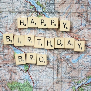 Biglietto di buon compleanno fratello Scrabble Letters Snowdonia / Pensando a te / Biglietto di compleanno con mappa / Biglietto di compleanno di Scrabble / Biglietto di compleanno di amicizia
