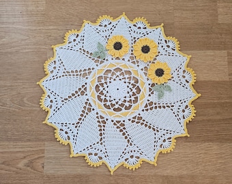 MADE TO ORDER, Handmade Crocheted Doily, Sunflowers, 13"