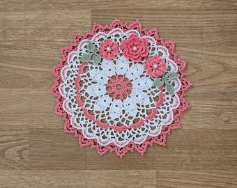 MADE TO ORDER, Handmade Crocheted Round Daisy Doily in Salmon, 9.5"