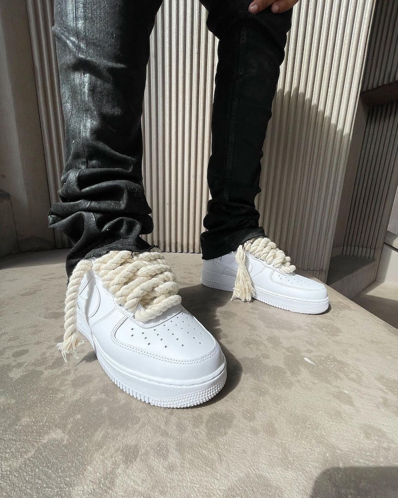 thick lace air force 1