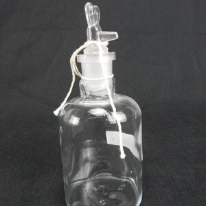 Vintage Laboratory / Apothecary Glass Bottle with Unique Heart Shaped Stopper 125 mL & 250 mL image 8