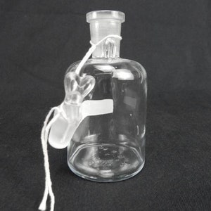 Vintage Laboratory / Apothecary Glass Bottle with Unique Heart Shaped Stopper 125 mL & 250 mL image 7