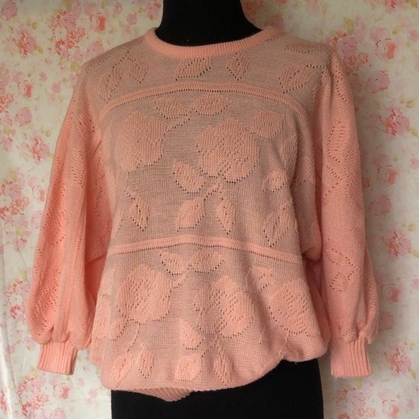 80s peach floral sweater/3/4 sleeve/cottagecore/floral knit/peach coloured