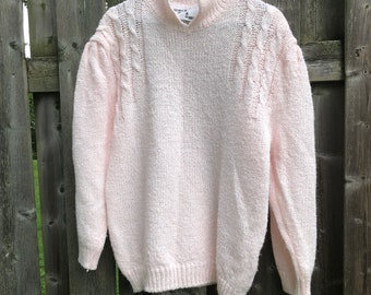 Soft Pink 80’s sweater/vintage/streetwear/cottagecore