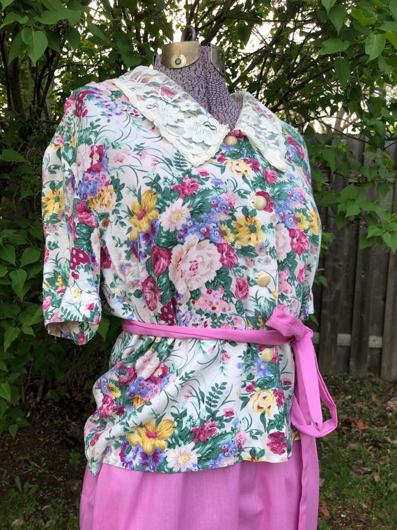 Vintage handmade floral blouse with lace collar/eighties fashion/eighties aesthetic/pretty in pink/Laura Ashley