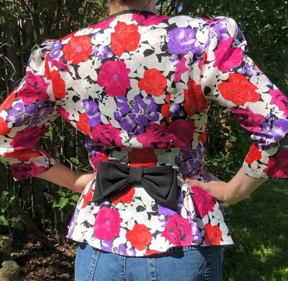 80s blouse with an amazing bow/floral/shoulder pa… - image 5