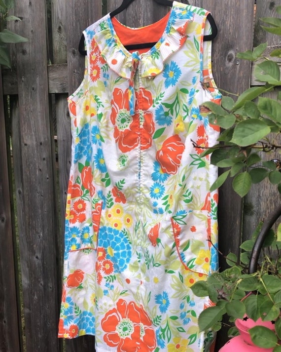 Vintage floral day dress/60s shift dress/shift dr… - image 2