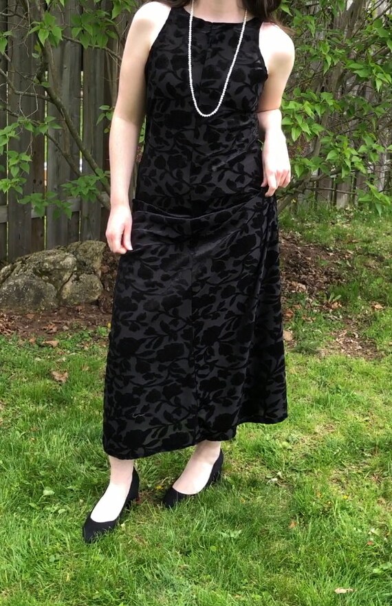 90's dress/pencil silhouette/floral velvet pattern - image 5