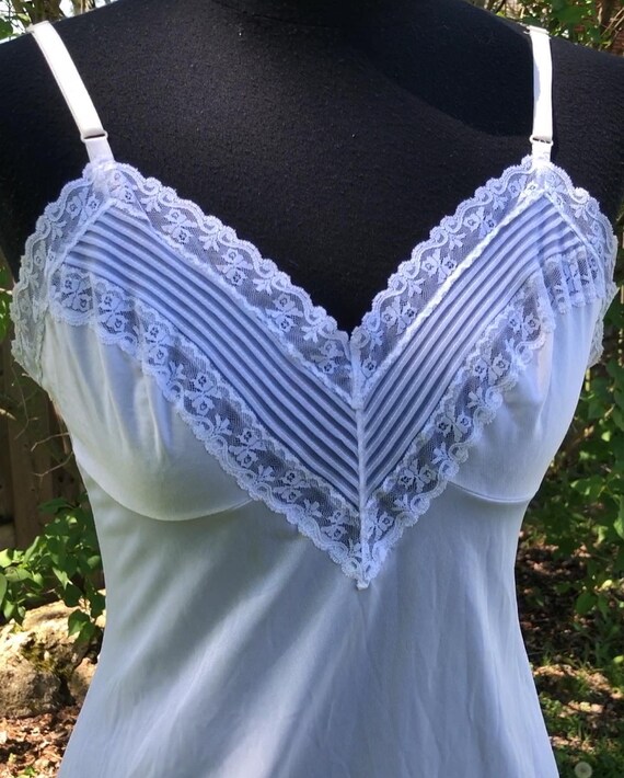 Vintage Kayser slip dress/cream full slip/cottagecore… Gem