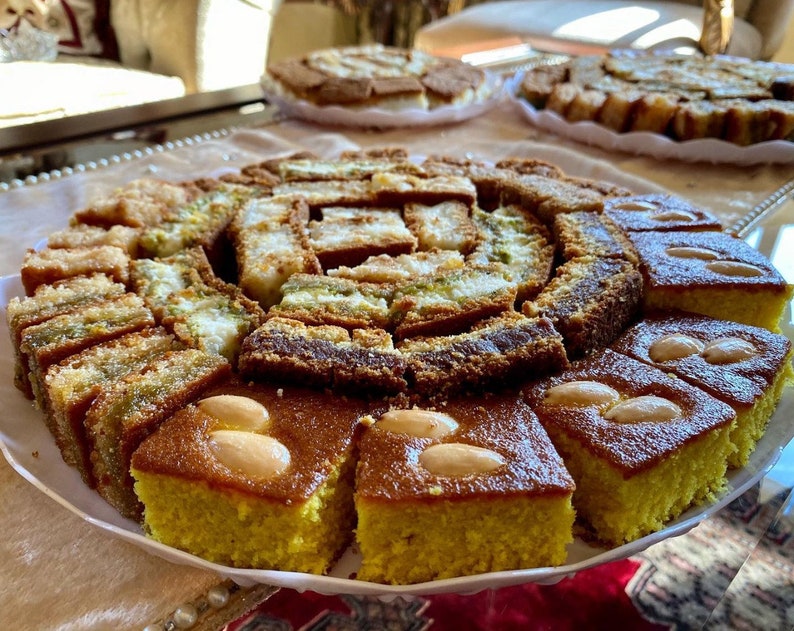 lebanese-maamoul-mad-pistachio-sweetfamous-arabic-dessert-delivered