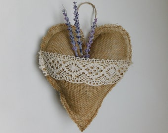 手作りハート吊り枕