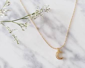 Collana con ciondolo a forma di mezzaluna delicata placcata in oro 16K, ciondolo lunare, set di collane a strati d'oro, collana minimalista, collana a strati delicata