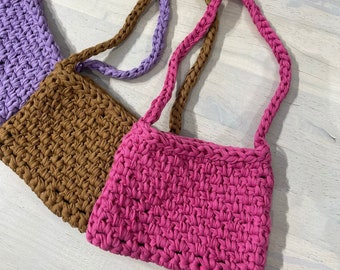 Schema uncinetto o pattern per realizzare "ELSA" mini BAG CROCHET, borsetta uncinetto a tracolla o spalla