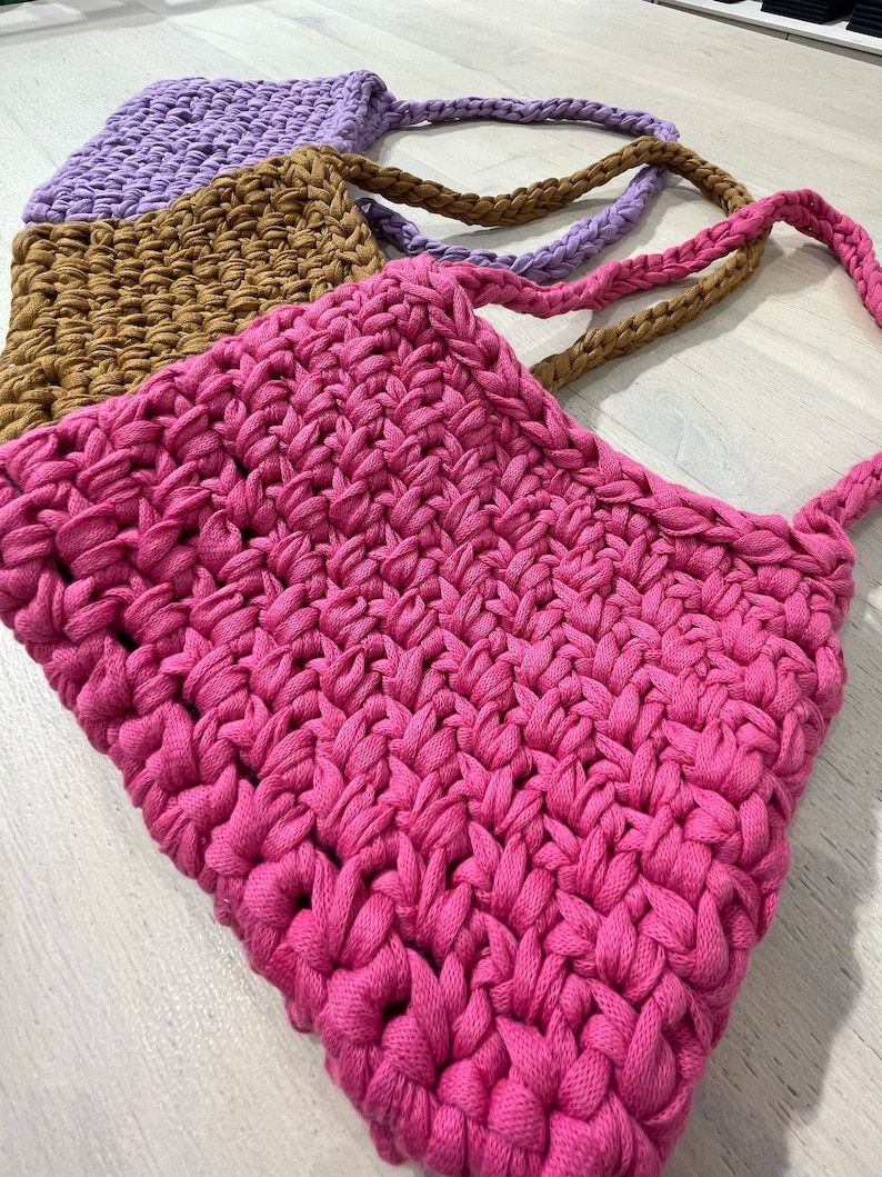 Schema uncinetto o pattern per realizzare ELSA mini BAG CROCHET, borsetta uncinetto a tracolla o spalla immagine 3