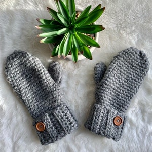 Crochet Mittens for Women, Teenage Girl Gifts, Knit Mittens, Cozy Mittens, Valentines Day Gift for Her, Birthday Gifts for Mothers