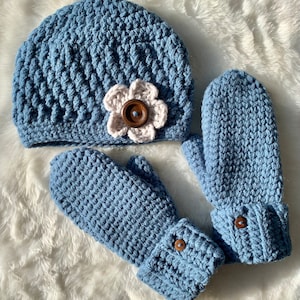 Hat and Mittens, Hat Sets for Women, Winter Gifts for Her, Hat and Mitten Set, Gift Set for Friend, Chunky Mittens, Valentine Gift for Teens