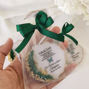 Emerald Green Quinceanera Butterfly Party Favors, Sweet 16 Gifts, Mis Quince Favors, Birthday Party Favors, Personalized Gifts, Epoxy Magnet