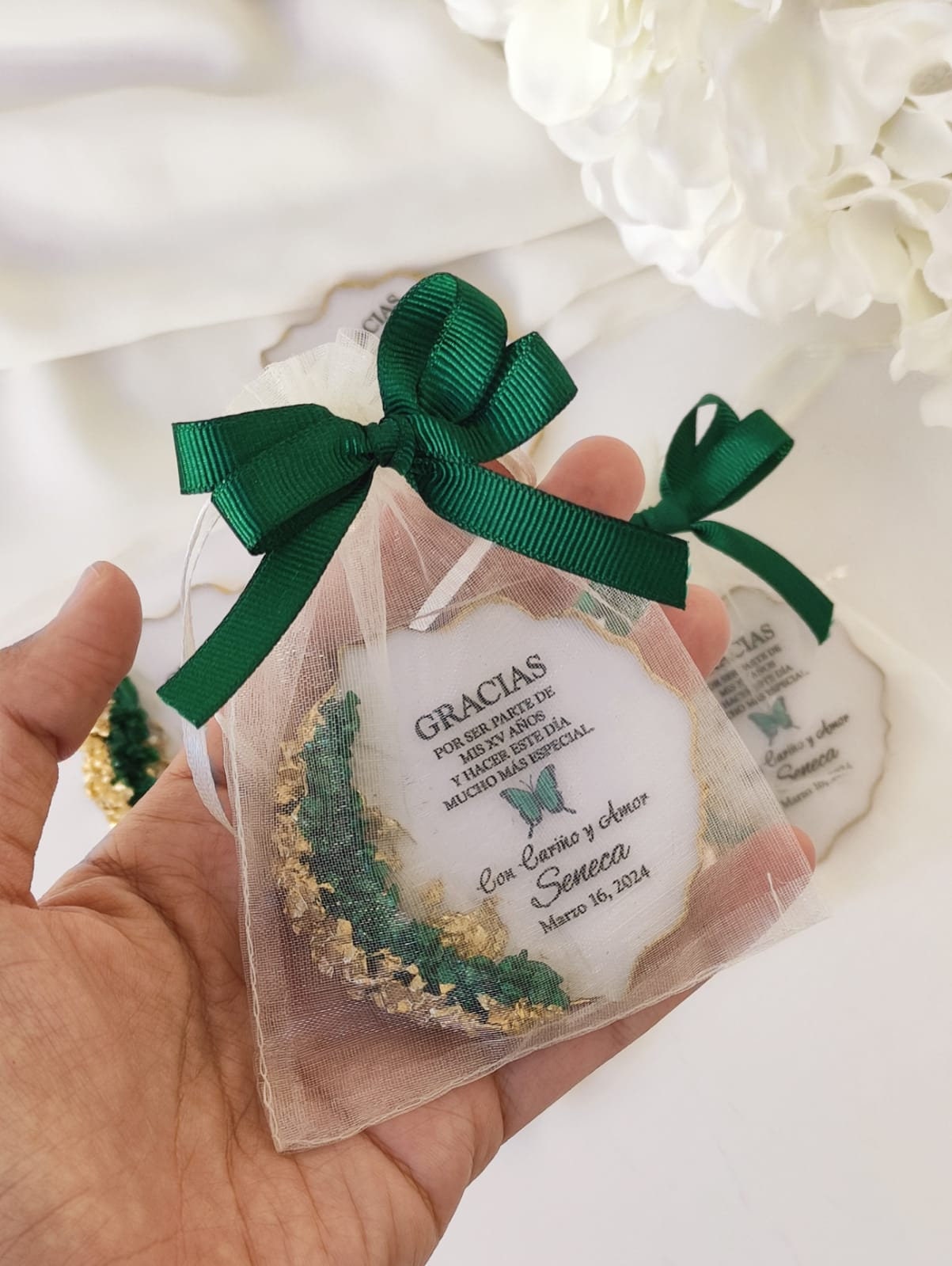 Emerald Green Quinceanera Butterfly Party Favors, Sweet 16 Gifts, Mis Quince Favors, Birthday Party Favors, Personalized Gifts, Epoxy Magnet