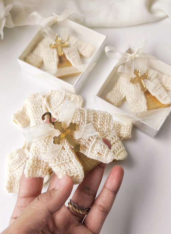 Personalized Handmade Miniature Dress Magnet,baptism Chocolate Favor,amazing Favors for Christening Guests,small Crochet Dress and Chocolate - Etsy Personalized Handmade Miniature Dress Magnet,baptism Chocolate Favor,amazing Favors for Christening Guests,small Crochet Dress and Chocolate - Etsy