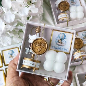Carrusel de regalo para recién nacidos, caja de regalo de carrusel de madera en miniatura, velas de recuerdo para bautizo, regalo de chocolate para baby shower, regalo de bienvenida para bebé