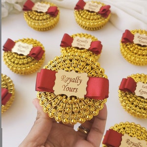 Boîte personnalisée au henné, Boîte personnalisée pour mariage islamique, Bonbonnière en plastique dorée, Cadeau Nikkah pour invités, Bonbonnière personnalisée, Cadeaux Sweet 16